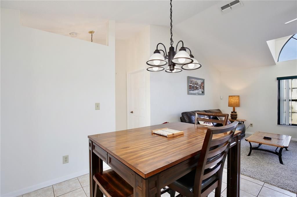 Active With Contract: $309,900 (3 beds, 2 baths, 1579 Square Feet)