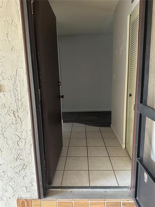 For Rent: $1,250 (2 beds, 2 baths, 1027 Square Feet)