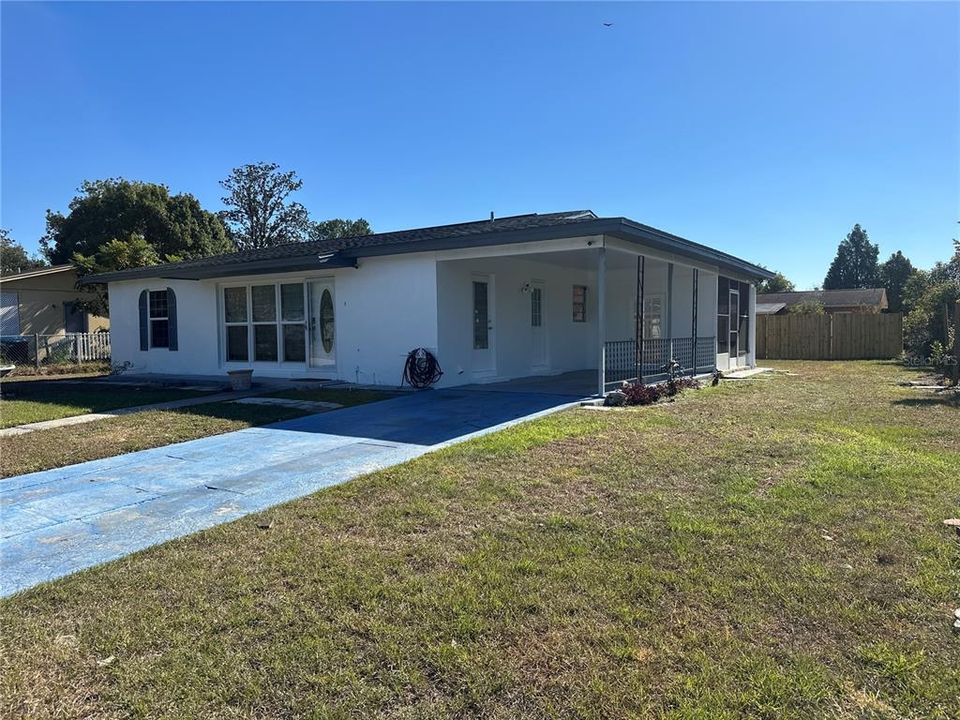 For Sale: $285,000 (3 beds, 2 baths, 1198 Square Feet)