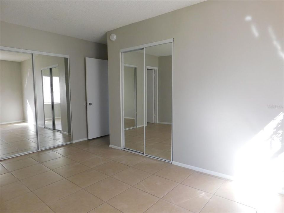 Active With Contract: $135,000 (2 beds, 1 baths, 970 Square Feet)