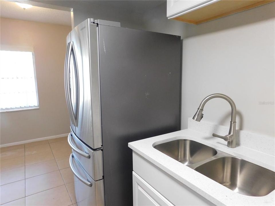 Active With Contract: $135,000 (2 beds, 1 baths, 970 Square Feet)