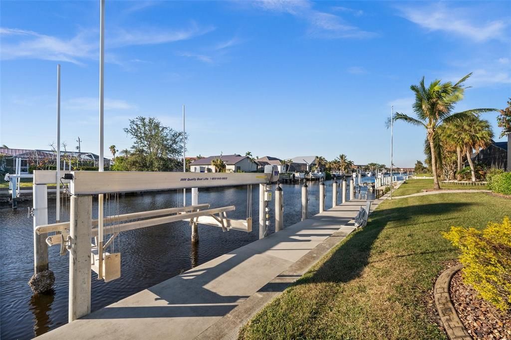 For Sale: $1,599,000 (3 beds, 3 baths, 2589 Square Feet)