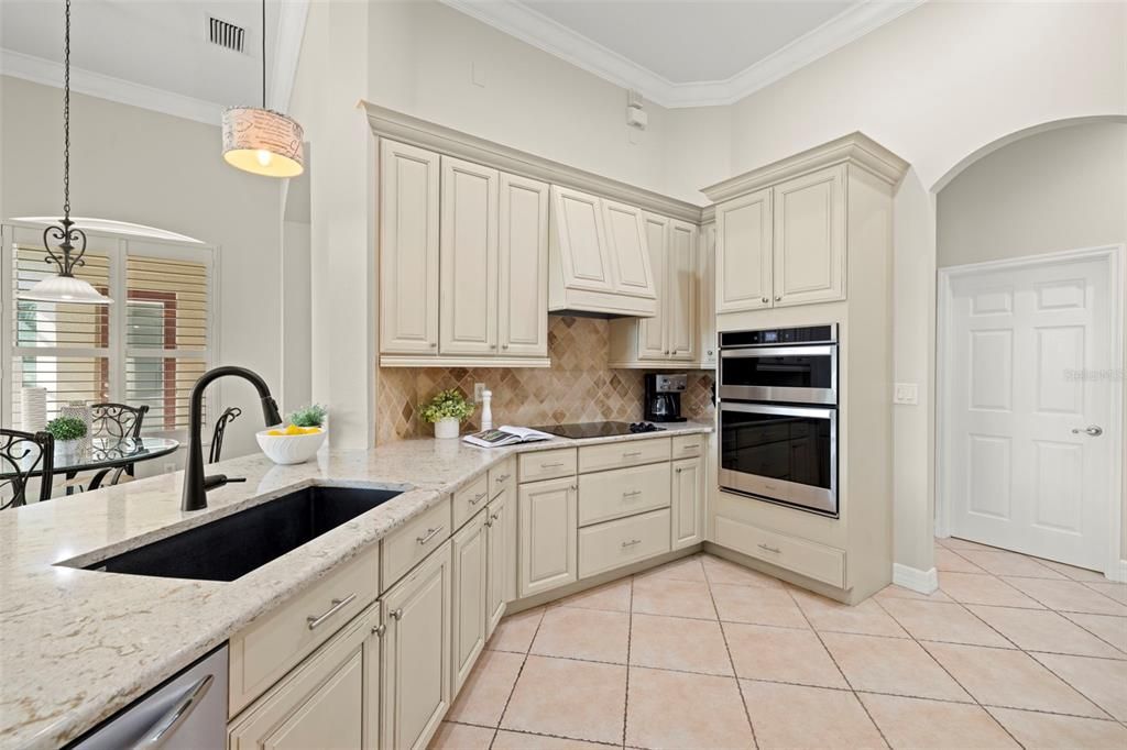 Stainless Steel Built-in oven and cooktop