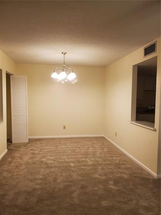 For Rent: $1,000 (1 beds, 1 baths, 822 Square Feet)