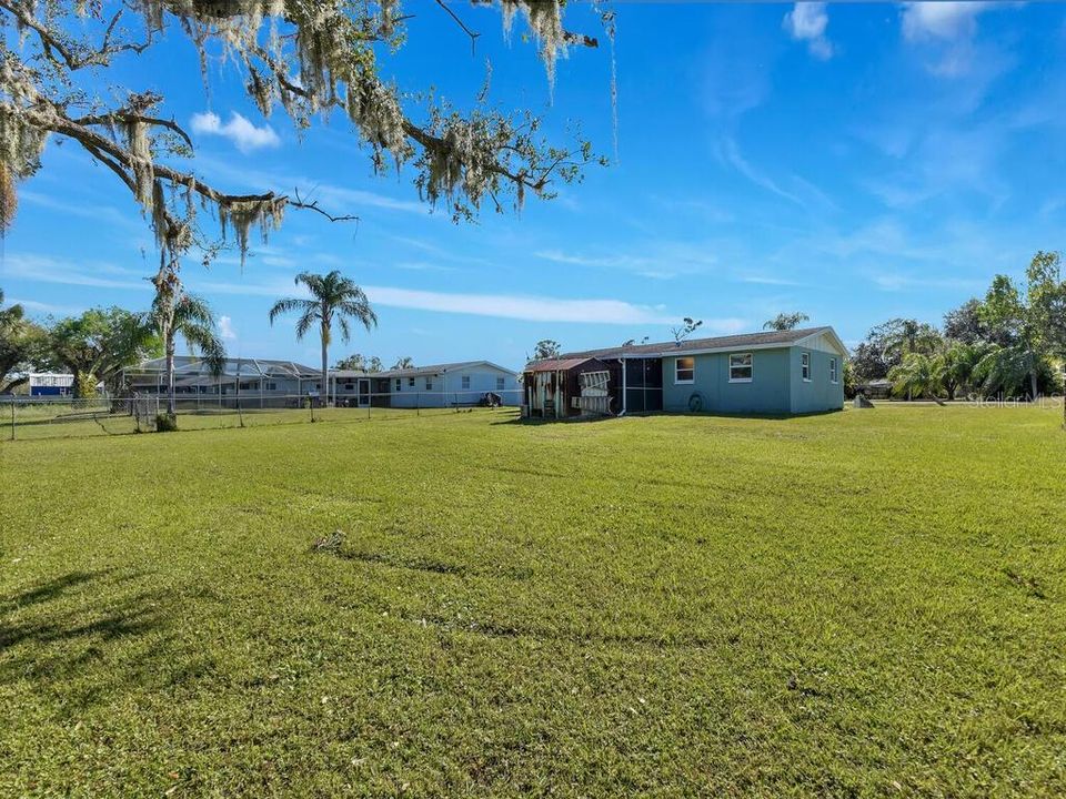 Active With Contract: $195,000 (3 beds, 2 baths, 1104 Square Feet)