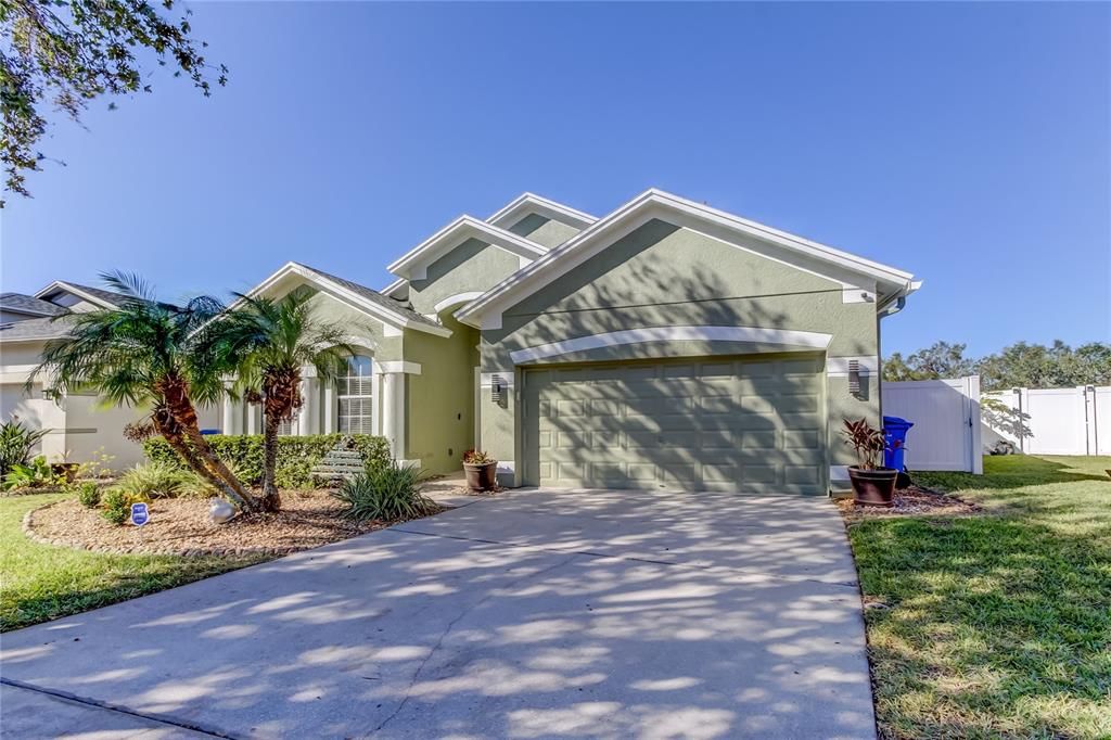 Active With Contract: $379,987 (4 beds, 2 baths, 2065 Square Feet)