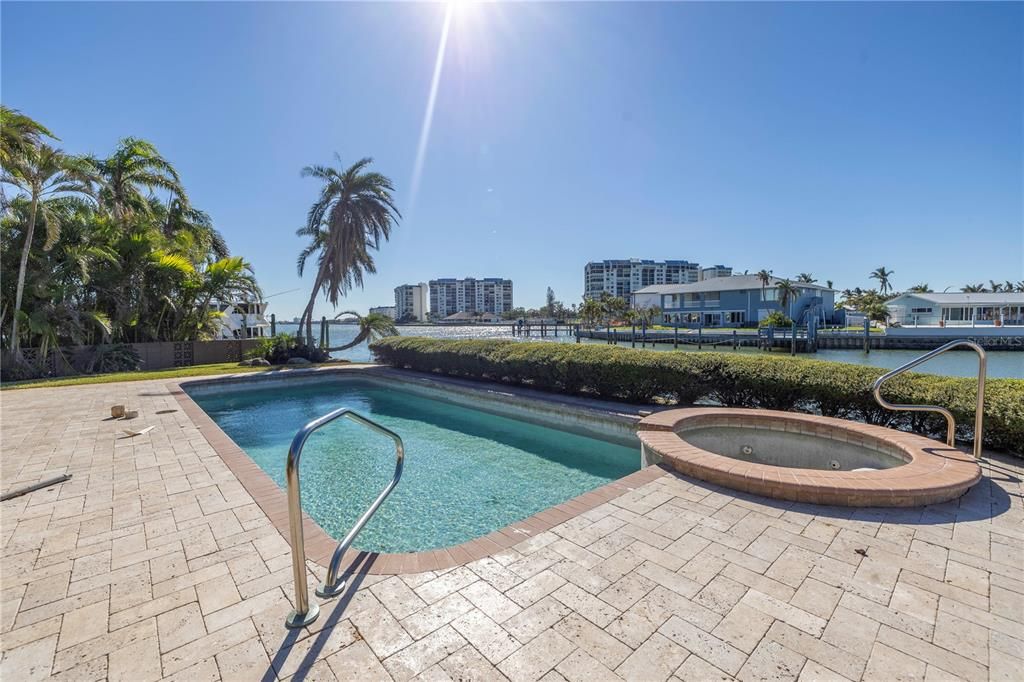 For Sale: $1,875,000 (4 beds, 4 baths, 3598 Square Feet)