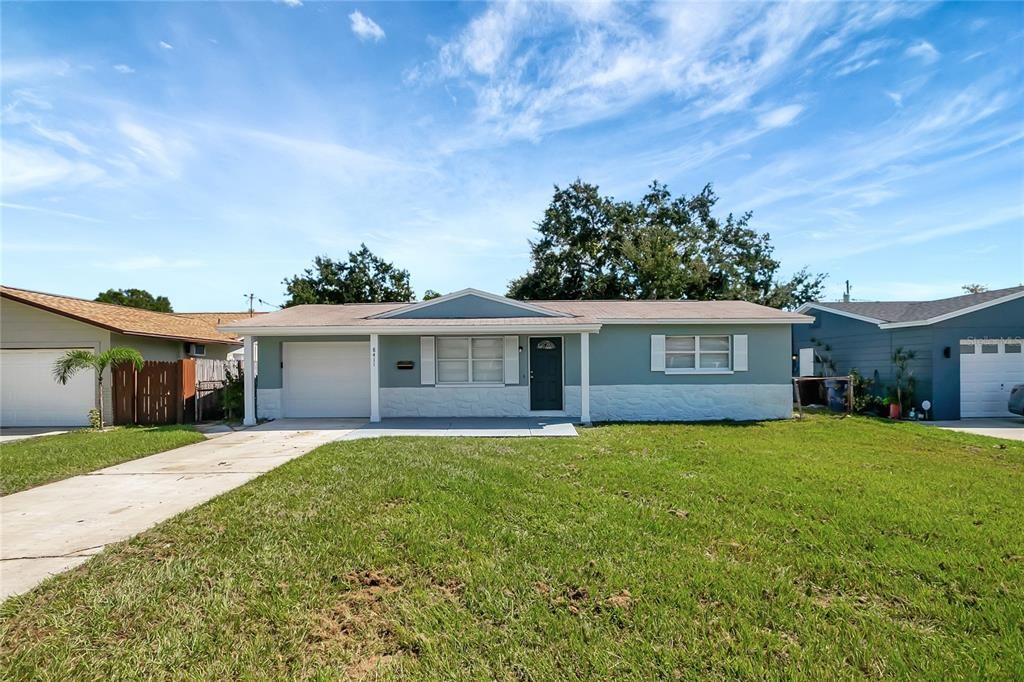 Recently Sold: $319,900 (2 beds, 2 baths, 1093 Square Feet)