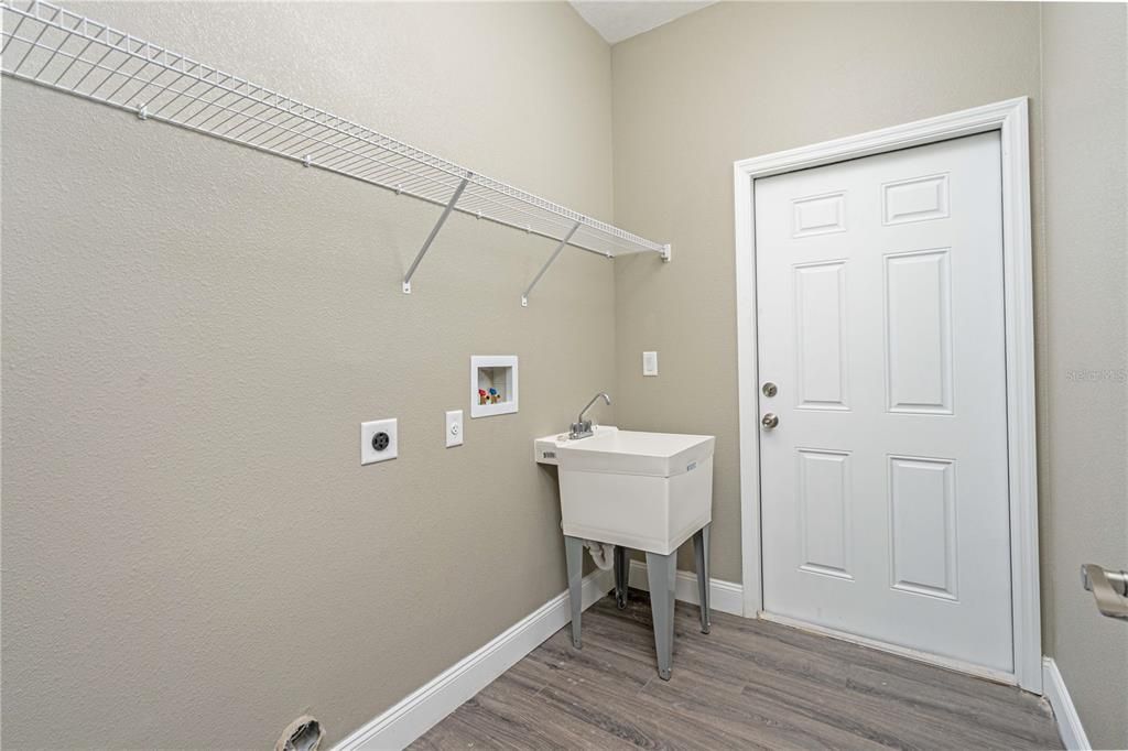 previous model laundry room