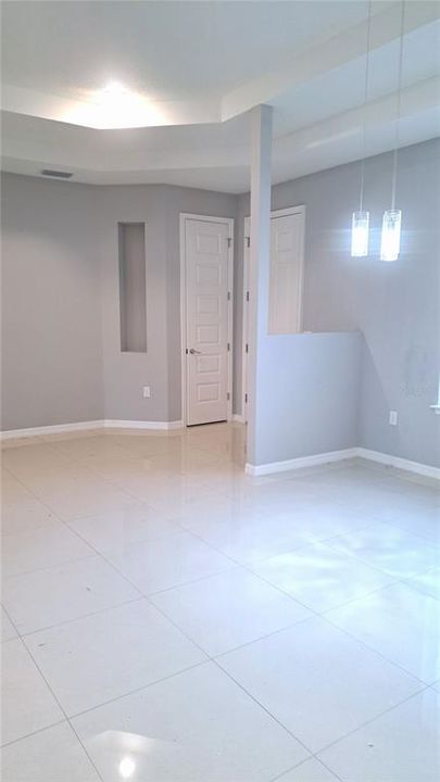 For Rent: $2,200 (3 beds, 2 baths, 1744 Square Feet)