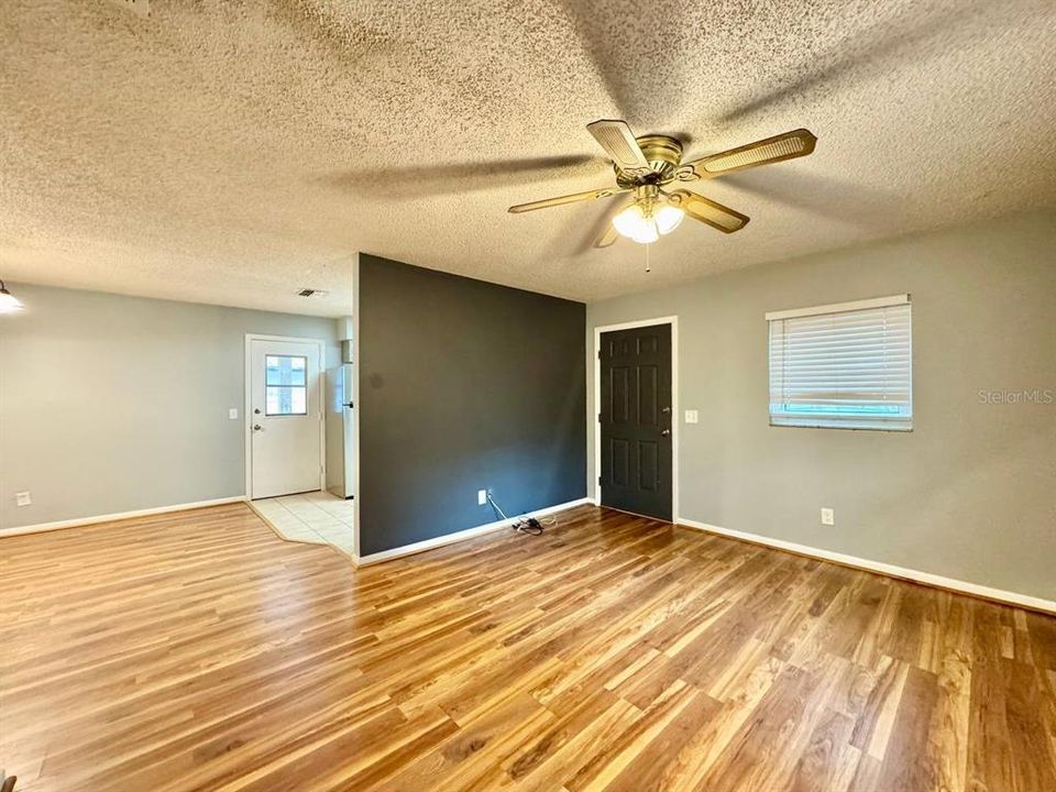 For Rent: $2,500 (3 beds, 2 baths, 1036 Square Feet)