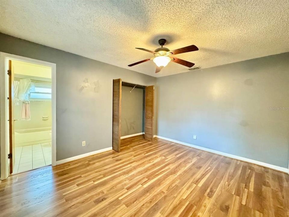 For Rent: $2,500 (3 beds, 2 baths, 1036 Square Feet)