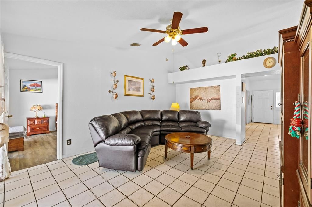 For Sale: $379,900 (3 beds, 2 baths, 1607 Square Feet)