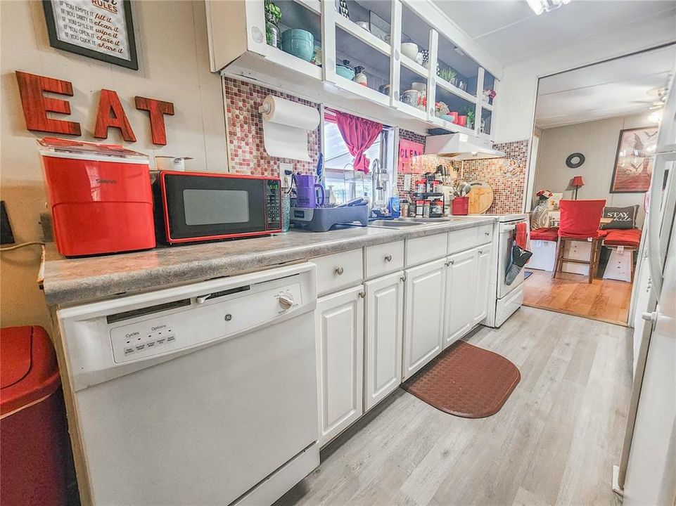 Kitchen with Backsplash