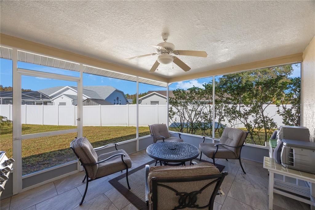 Active With Contract: $399,900 (3 beds, 2 baths, 1706 Square Feet)