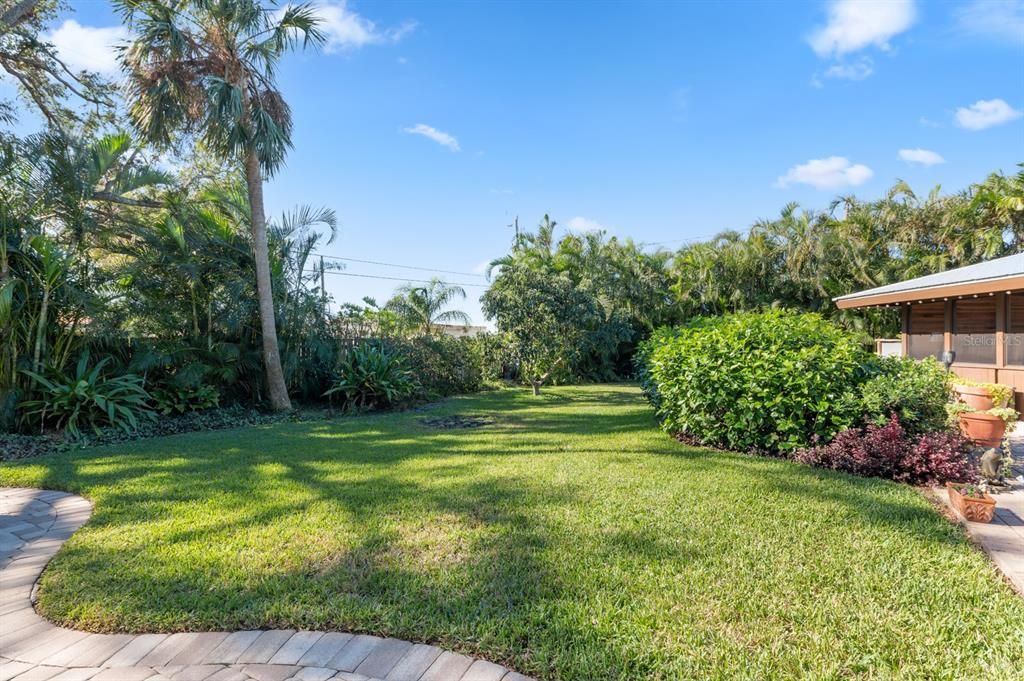 Backyard area off the free standing porch/pool house