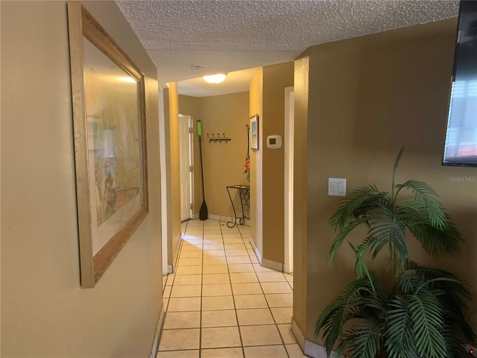 For Rent: $3,500 (2 beds, 2 baths, 830 Square Feet)