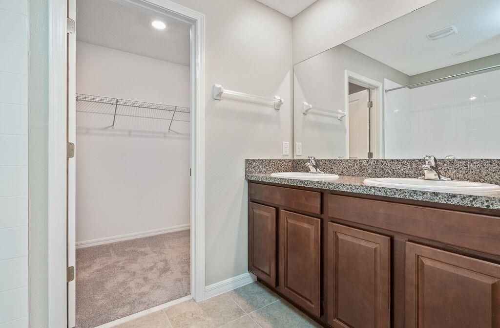 MASTER BATH VANITY/WALK-IN CLOSET