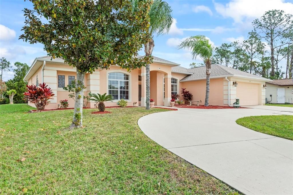 For Sale: $449,000 (4 beds, 2 baths, 1780 Square Feet)