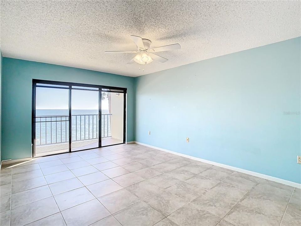 For Sale: $469,900 (2 beds, 2 baths, 1280 Square Feet)