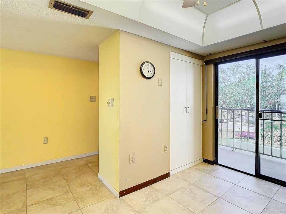 For Sale: $469,900 (2 beds, 2 baths, 1280 Square Feet)