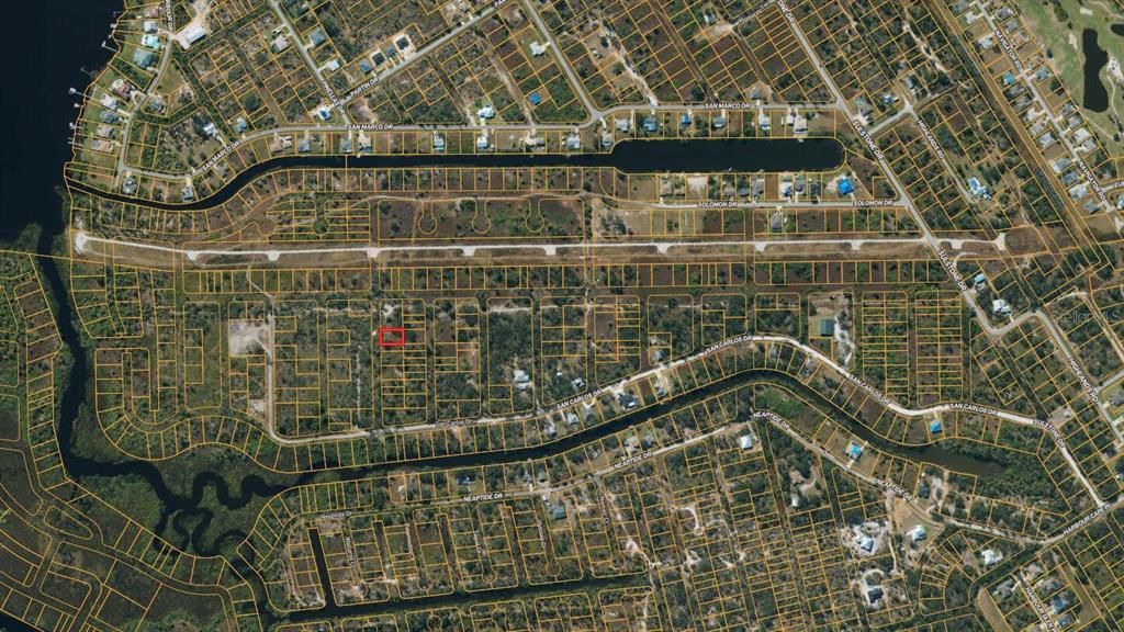 En Venta: $11,900 (0.23 acres)