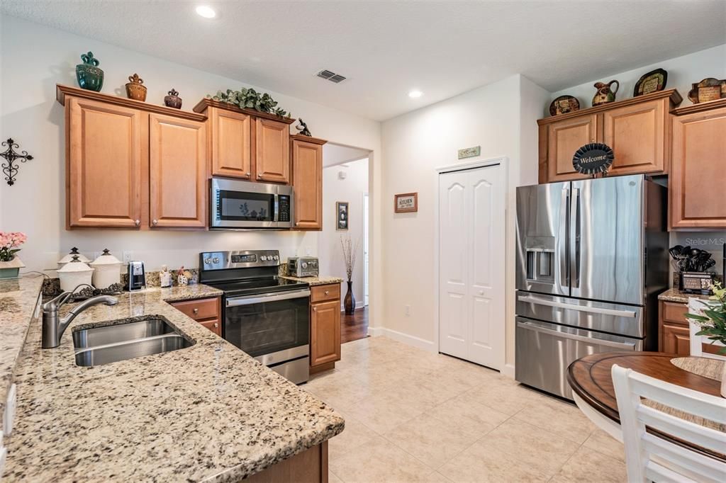 Wood cabinets & Granite counters..