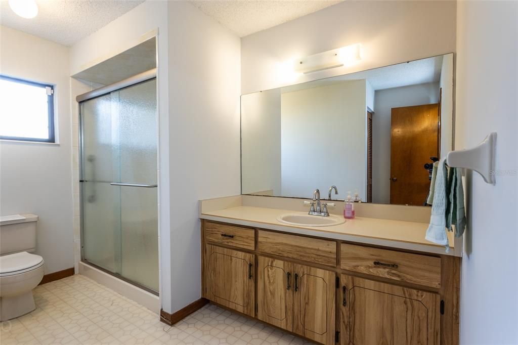 Large Guest Bath With Storage Closet