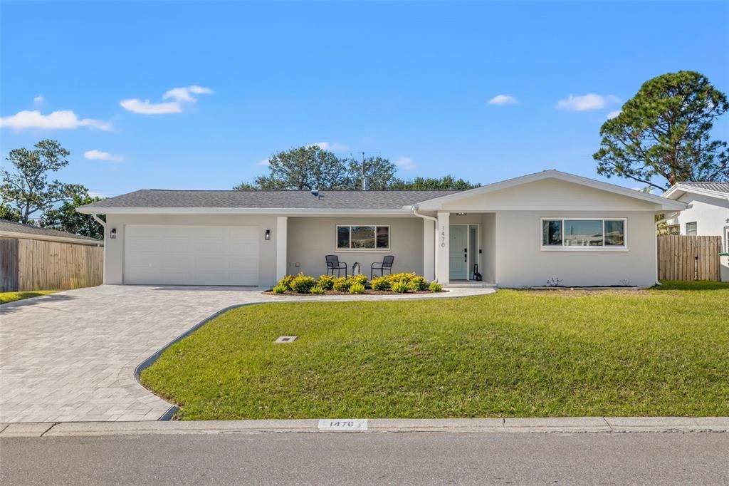 Active With Contract: $749,900 (3 beds, 2 baths, 1831 Square Feet)