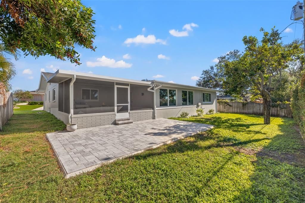 Active With Contract: $749,900 (3 beds, 2 baths, 1831 Square Feet)