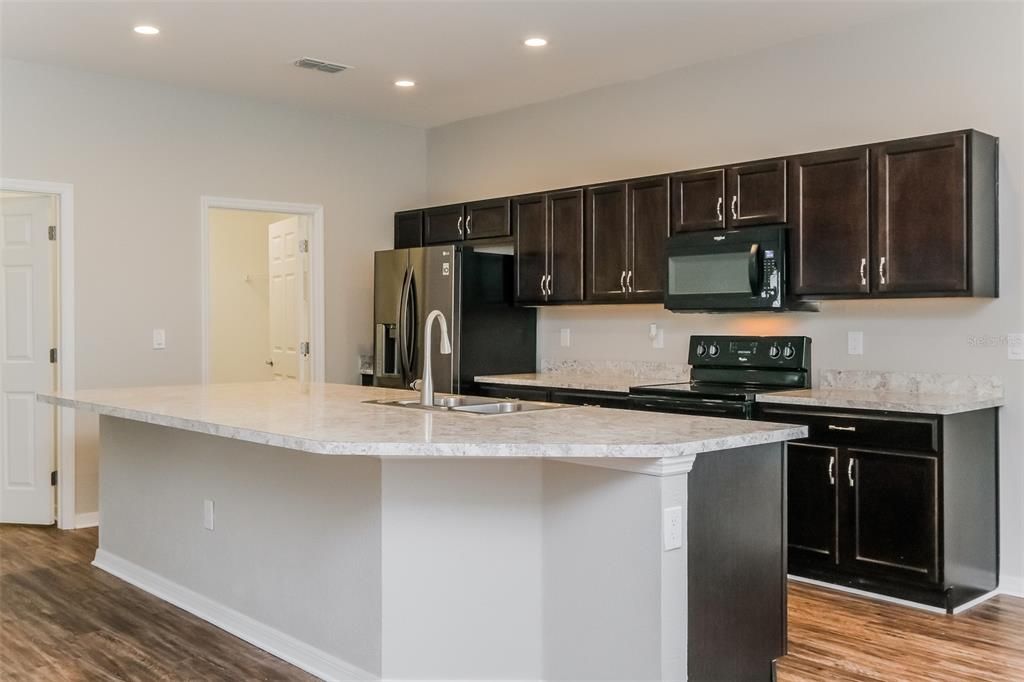 Active With Contract: $2,070 (4 beds, 2 baths, 2021 Square Feet)