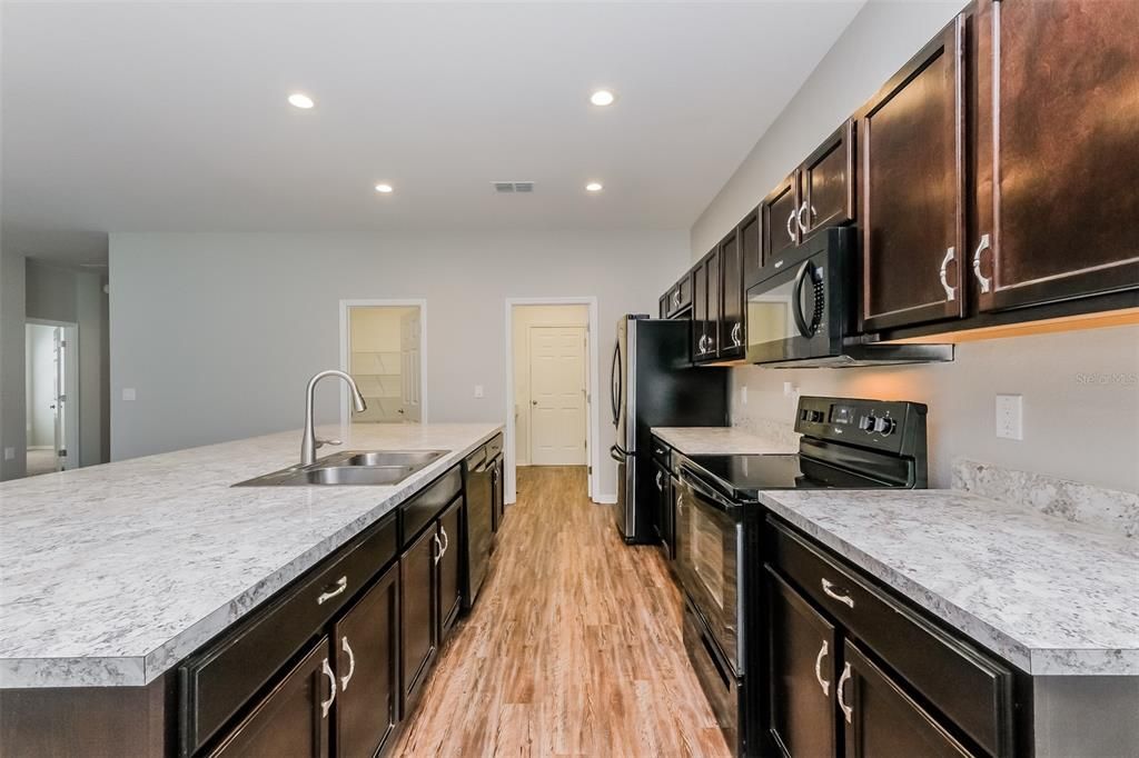 Active With Contract: $2,070 (4 beds, 2 baths, 2021 Square Feet)