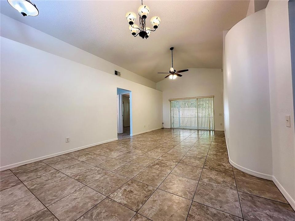 For Sale: $359,900 (3 beds, 2 baths, 1164 Square Feet)