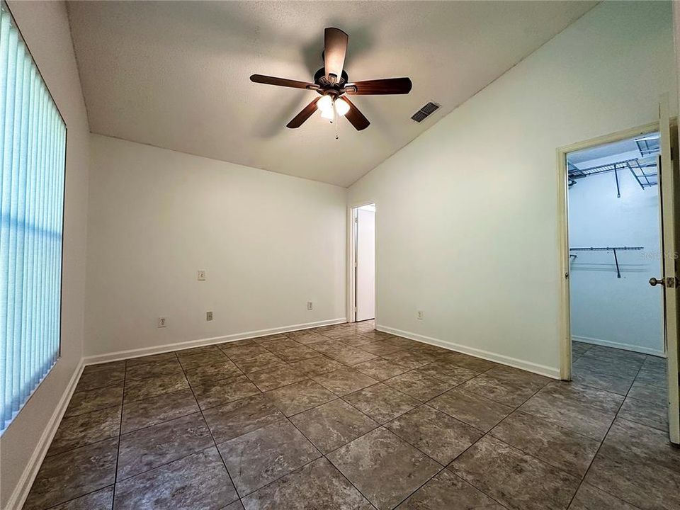 For Sale: $359,900 (3 beds, 2 baths, 1164 Square Feet)