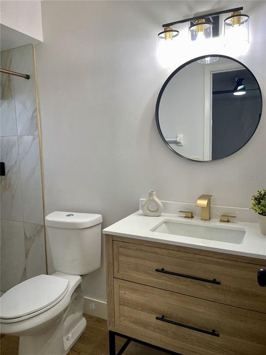 Primary En-suite Bathroom