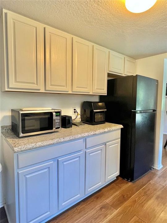 For Rent: $1,950 (3 beds, 2 baths, 1614 Square Feet)