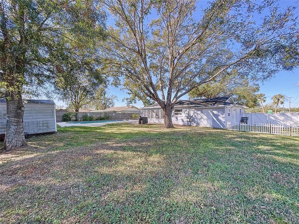 Active With Contract: $350,000 (3 beds, 2 baths, 1360 Square Feet)