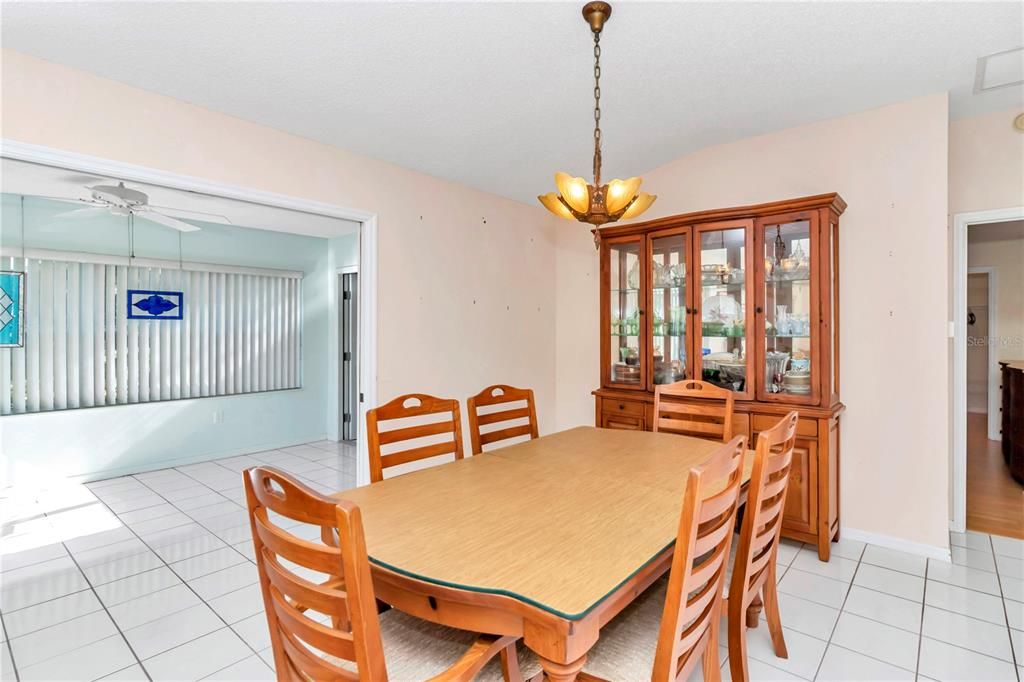 Large dining area to fit a large table and cabinet