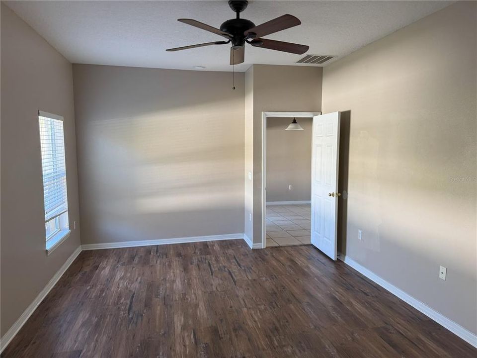 For Rent: $2,795 (3 beds, 2 baths, 1770 Square Feet)