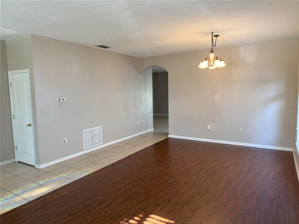 For Rent: $2,795 (3 beds, 2 baths, 1770 Square Feet)