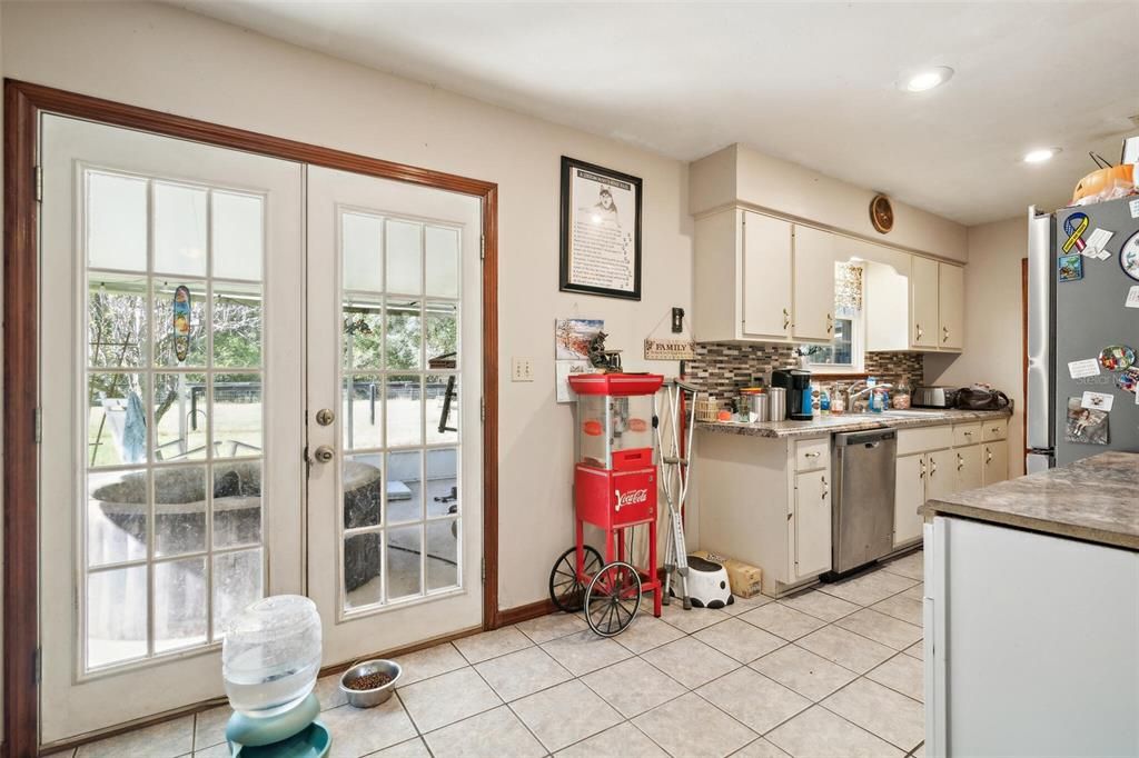 For Sale: $329,000 (3 beds, 2 baths, 1966 Square Feet)