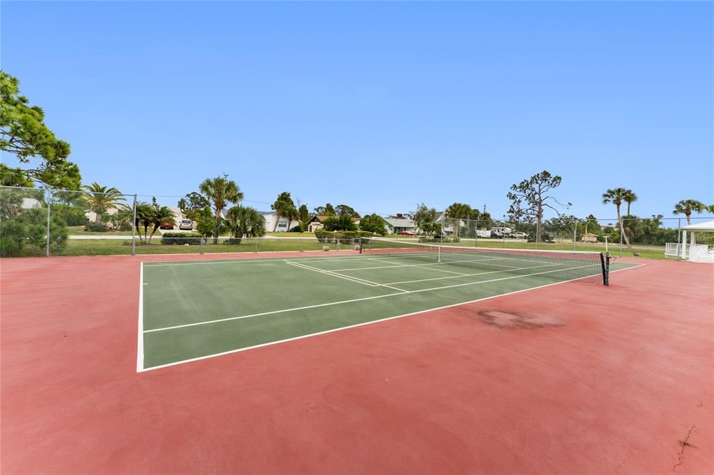 tennis/pickleball court