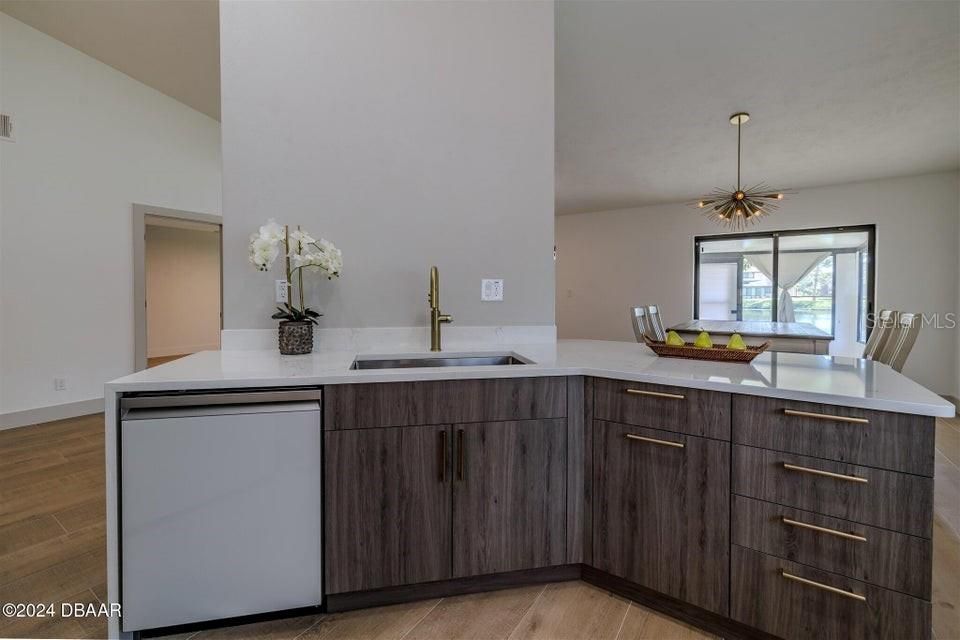 For Sale: $430,000 (3 beds, 2 baths, 1743 Square Feet)