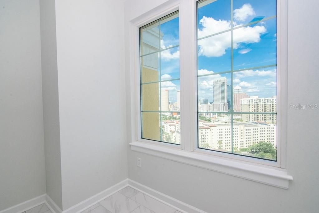 Active With Contract: $3,200 (2 beds, 2 baths, 1170 Square Feet)