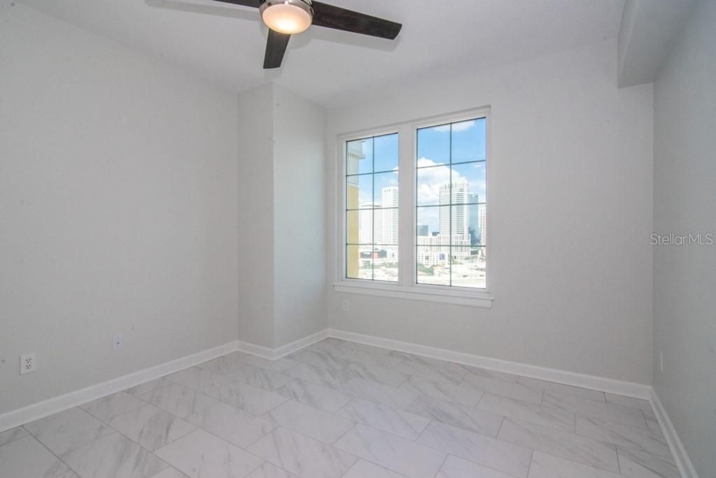 Active With Contract: $3,200 (2 beds, 2 baths, 1170 Square Feet)