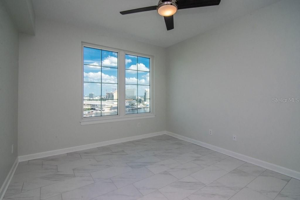 Active With Contract: $3,200 (2 beds, 2 baths, 1170 Square Feet)