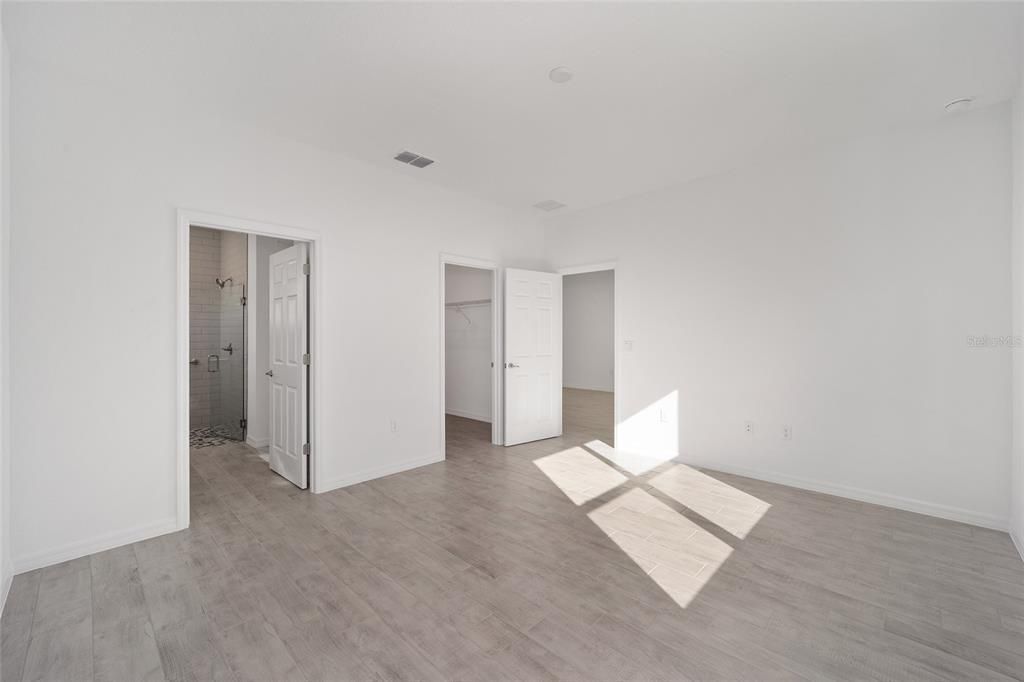 For Sale: $317,760 (2 beds, 2 baths, 1467 Square Feet)