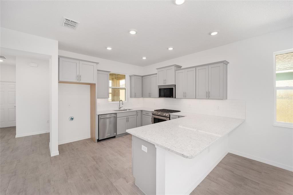 For Sale: $317,760 (2 beds, 2 baths, 1467 Square Feet)