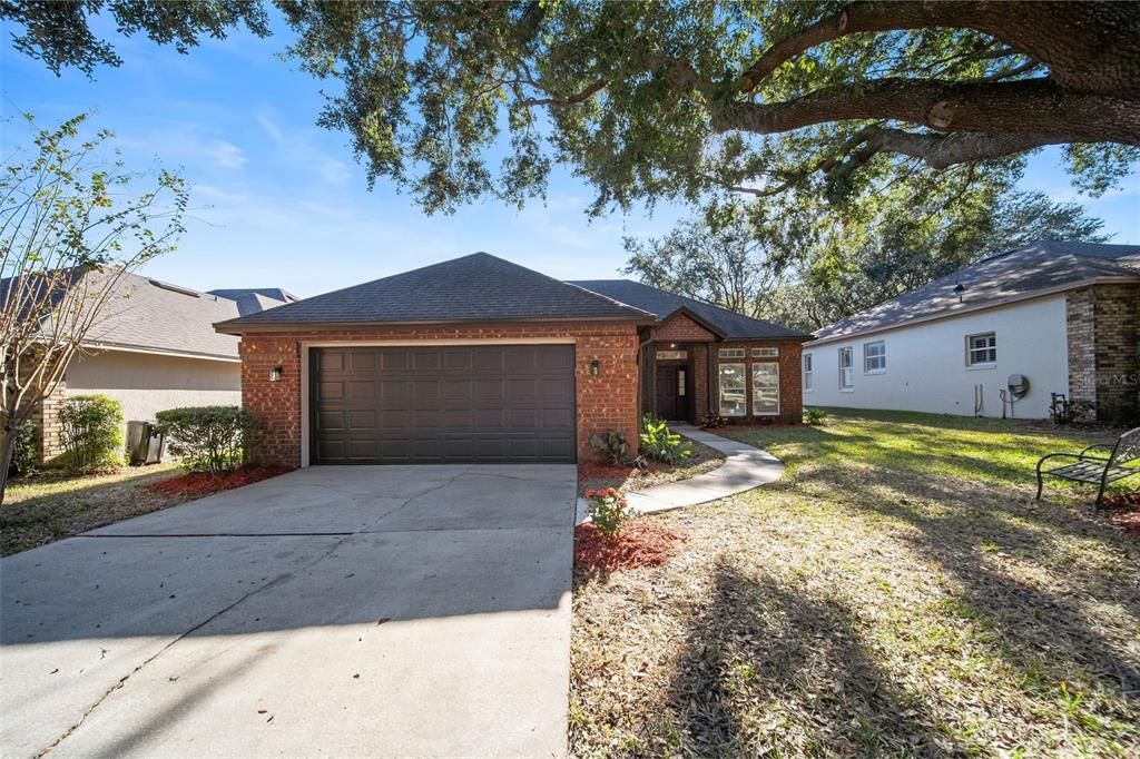 For Sale: $489,990 (4 beds, 2 baths, 1728 Square Feet)