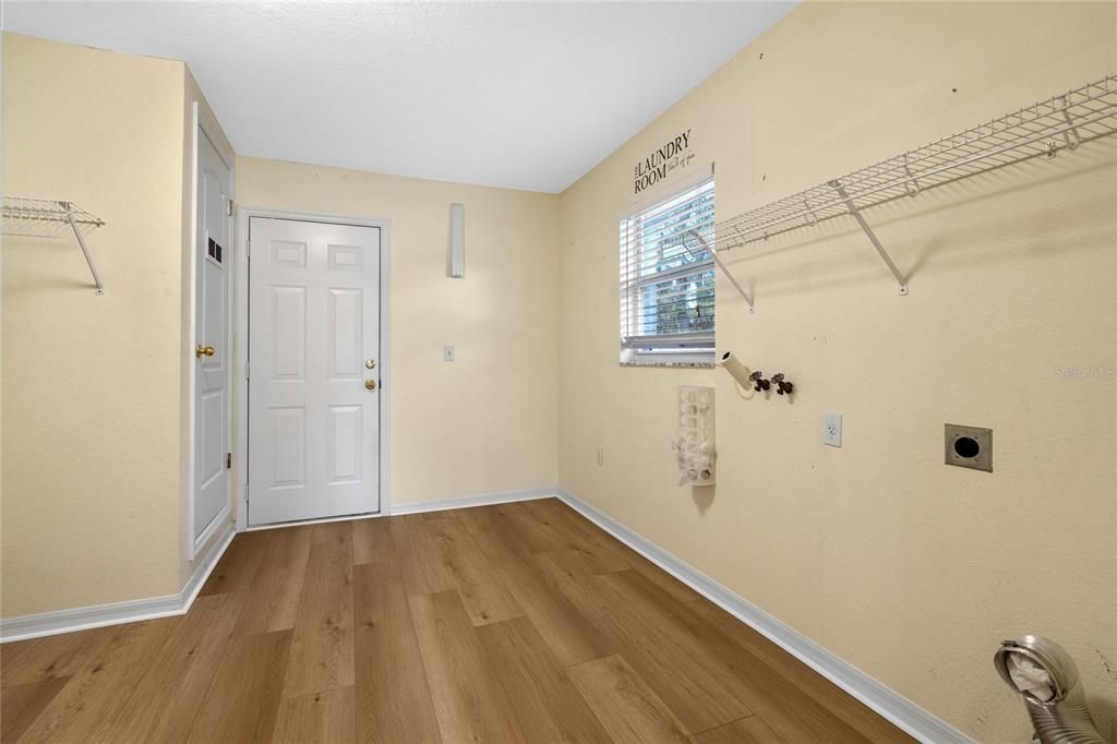 Huge Laundry and Pantry off of the Garage.